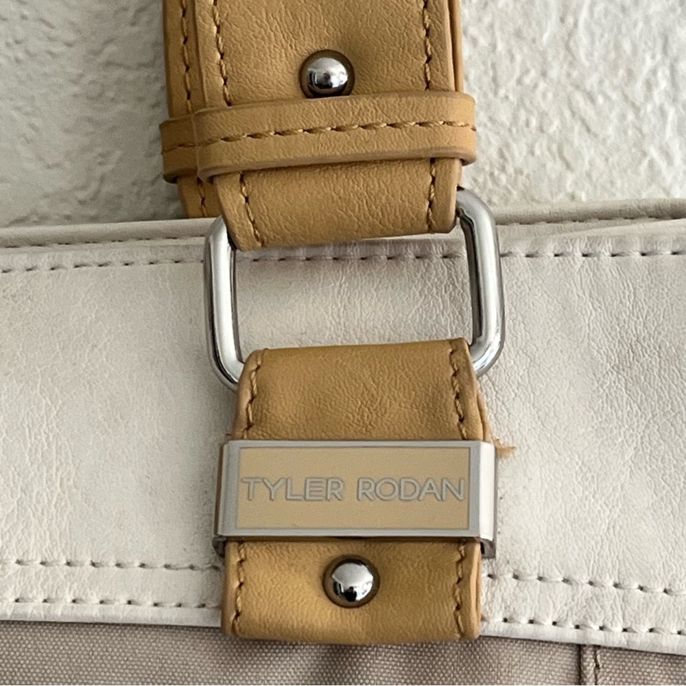 Tan Cream Tyler Rodan Bag Purse Large Pockets Magnette Closer Zipper Lined - Picture 8 of 16